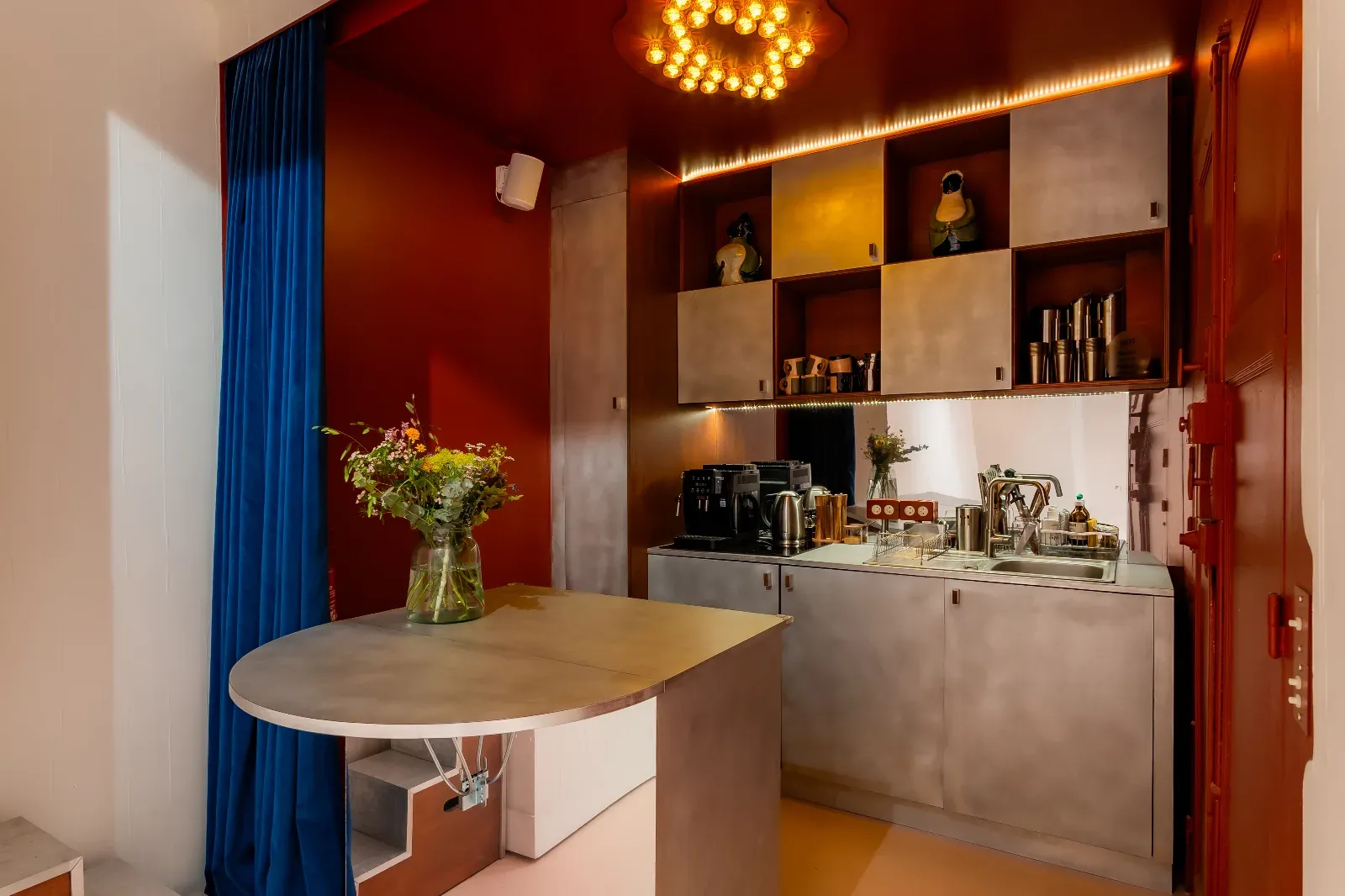 Margaux Derhy Studio: Flexible Event Space in Paris 10th