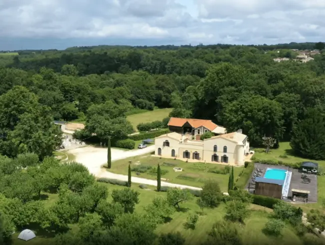 Unique Event Venue Near Bordeaux with 20 Hectares of Nature