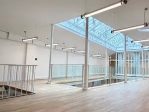 Versatile 450m² Event Space with 8m Skylight in Paris 11