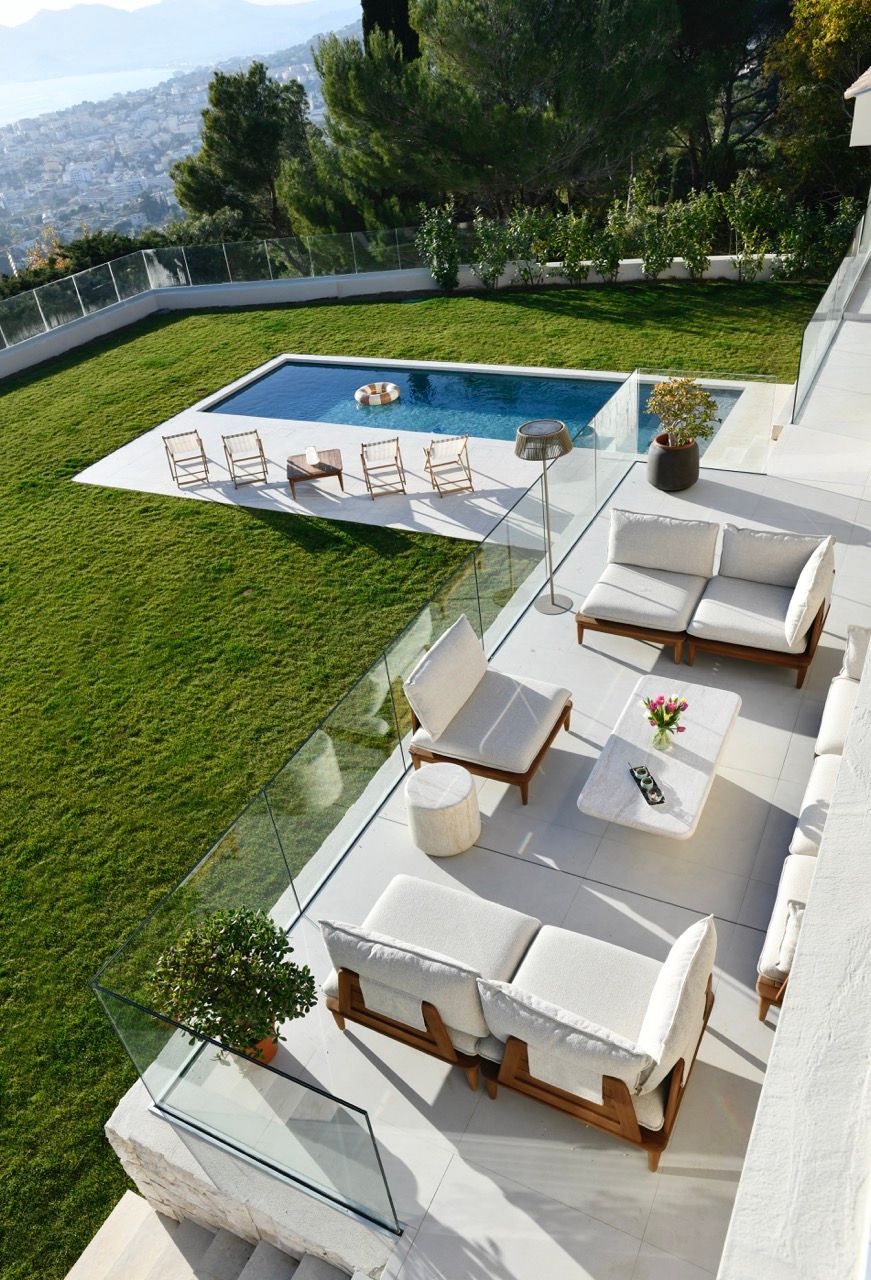 Villa avec vue panoramique sur la mer et la baie de Cannes