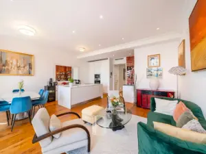 Chic 2-Bedroom Apartment on the Croisette – Cannes