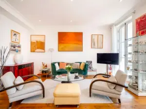 Chic 2-Bedroom Apartment on the Croisette – Cannes