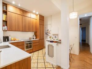 Appartement familial rénové de 130 m² avec lumière naturelle à Passy, Paris 16e