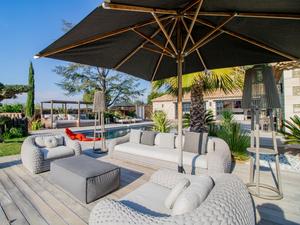 Provençal Villa with Pool for Events in Saint-Rémy-de-Provence