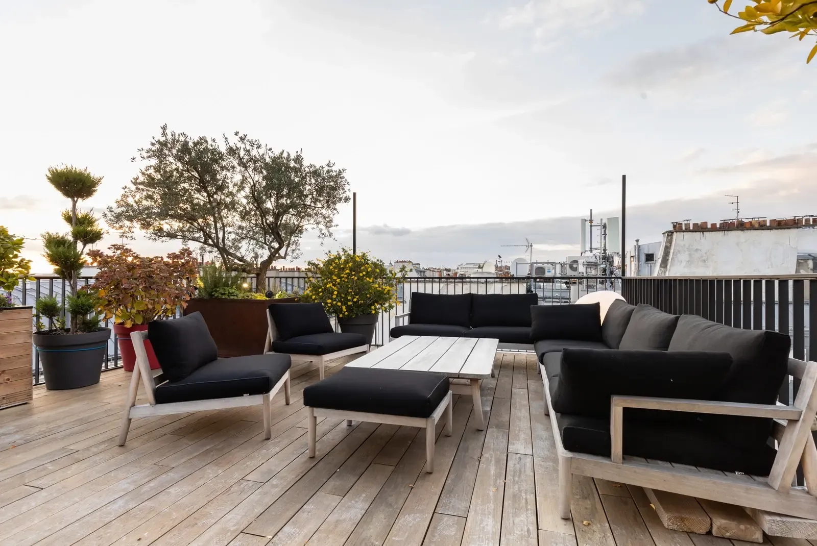 Rooftop Triplex with Panoramic Views in Pigalle, Paris
