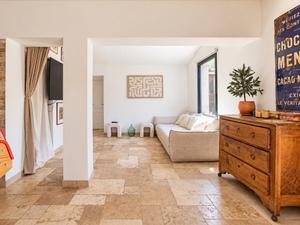 Villa in Gémenos with Private Pool and Garden – Ideal for Events