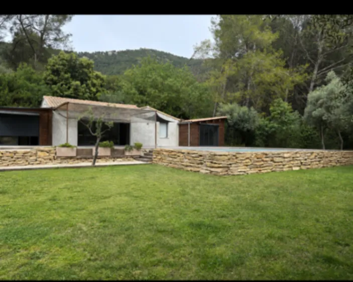 Villa in Gémenos with Private Pool and Garden – Ideal for Events