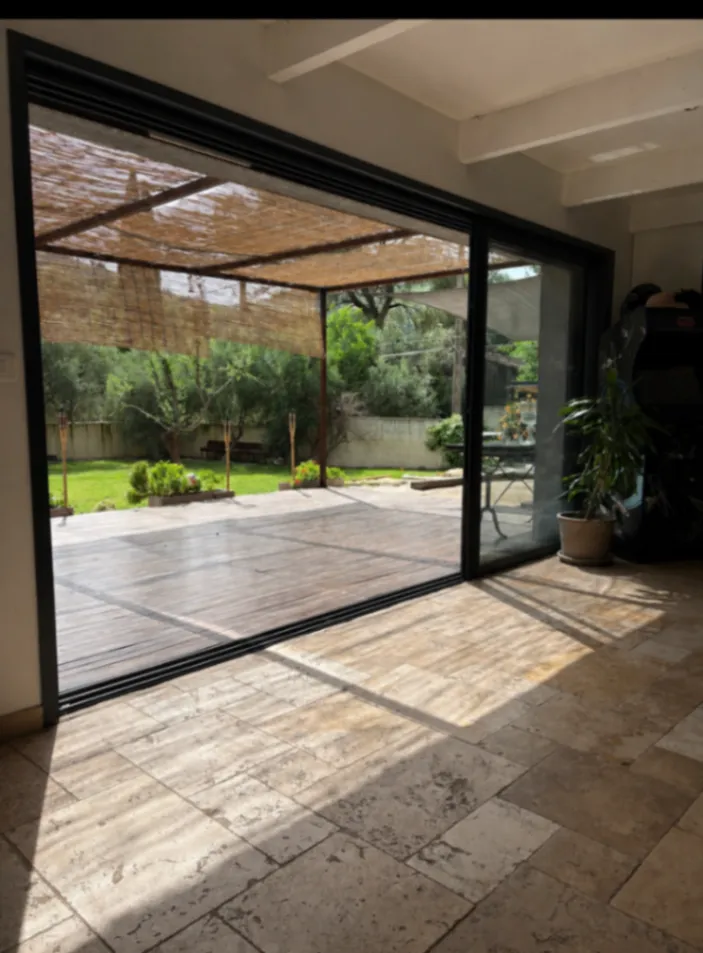 Villa in Gémenos with Private Pool and Garden – Ideal for Events