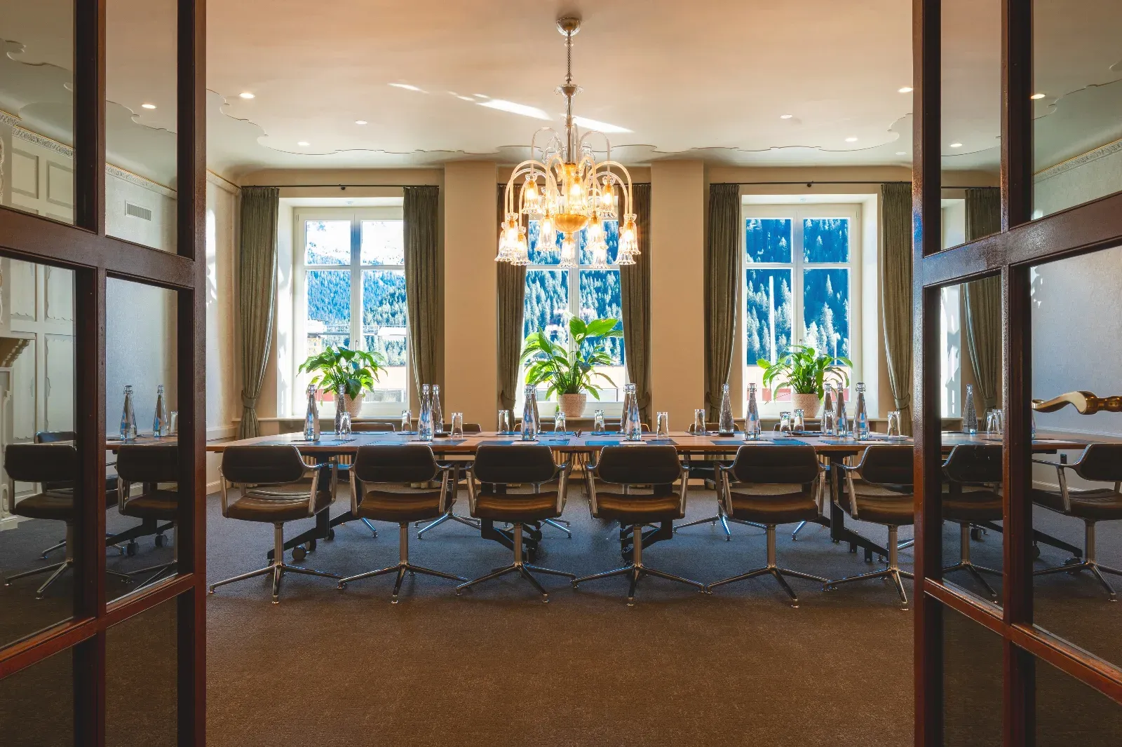 Hôtel 4 étoiles élégant au cœur de Davos | Native Spaces