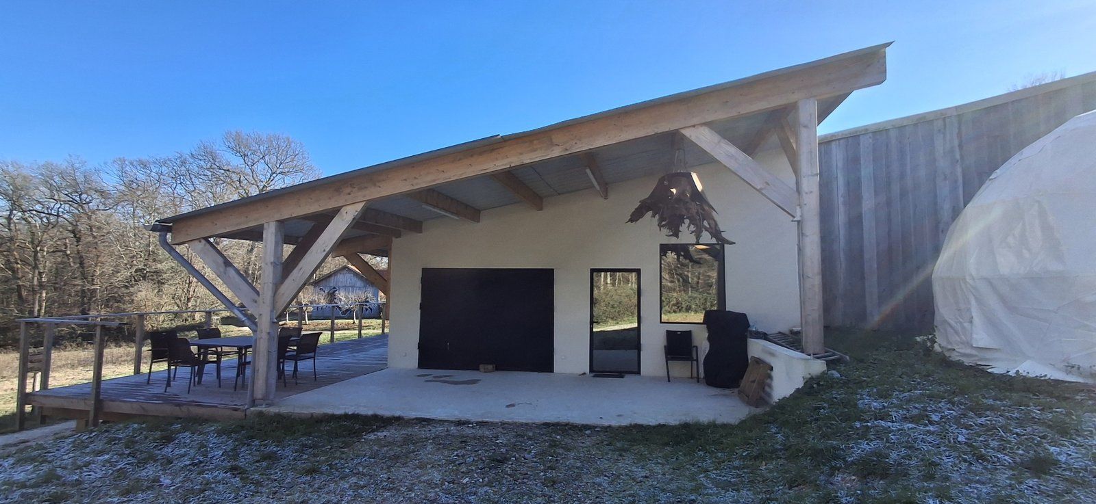 Galerie de 120 m² à Sadirac — Espace événementiel polyvalent dans un domaine