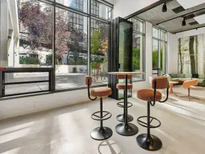 Espace Atelier à Louer dans le 15e Arrondissement de Paris