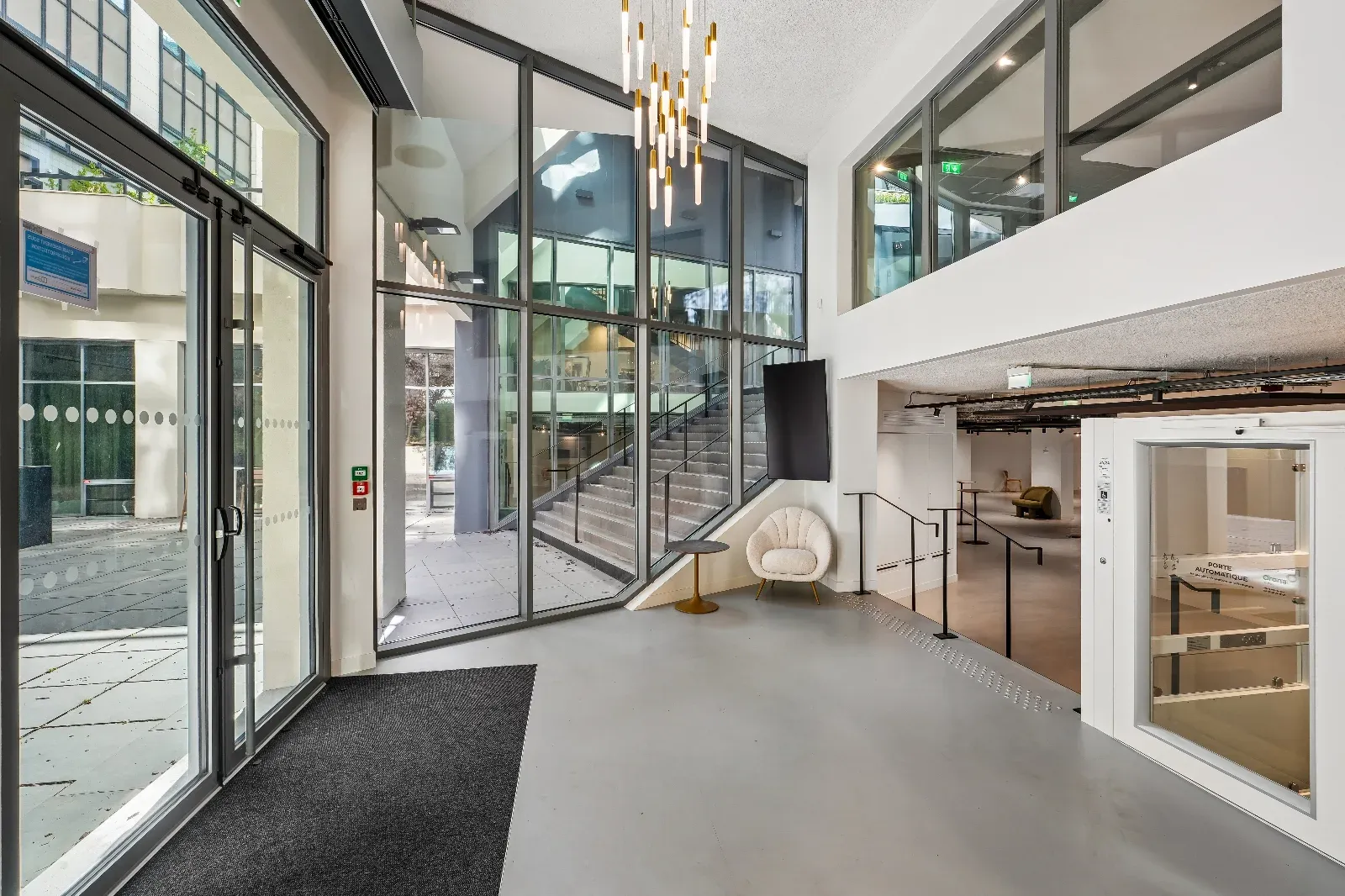 Salle de réception polyvalente de 193 m² à Paris 15e