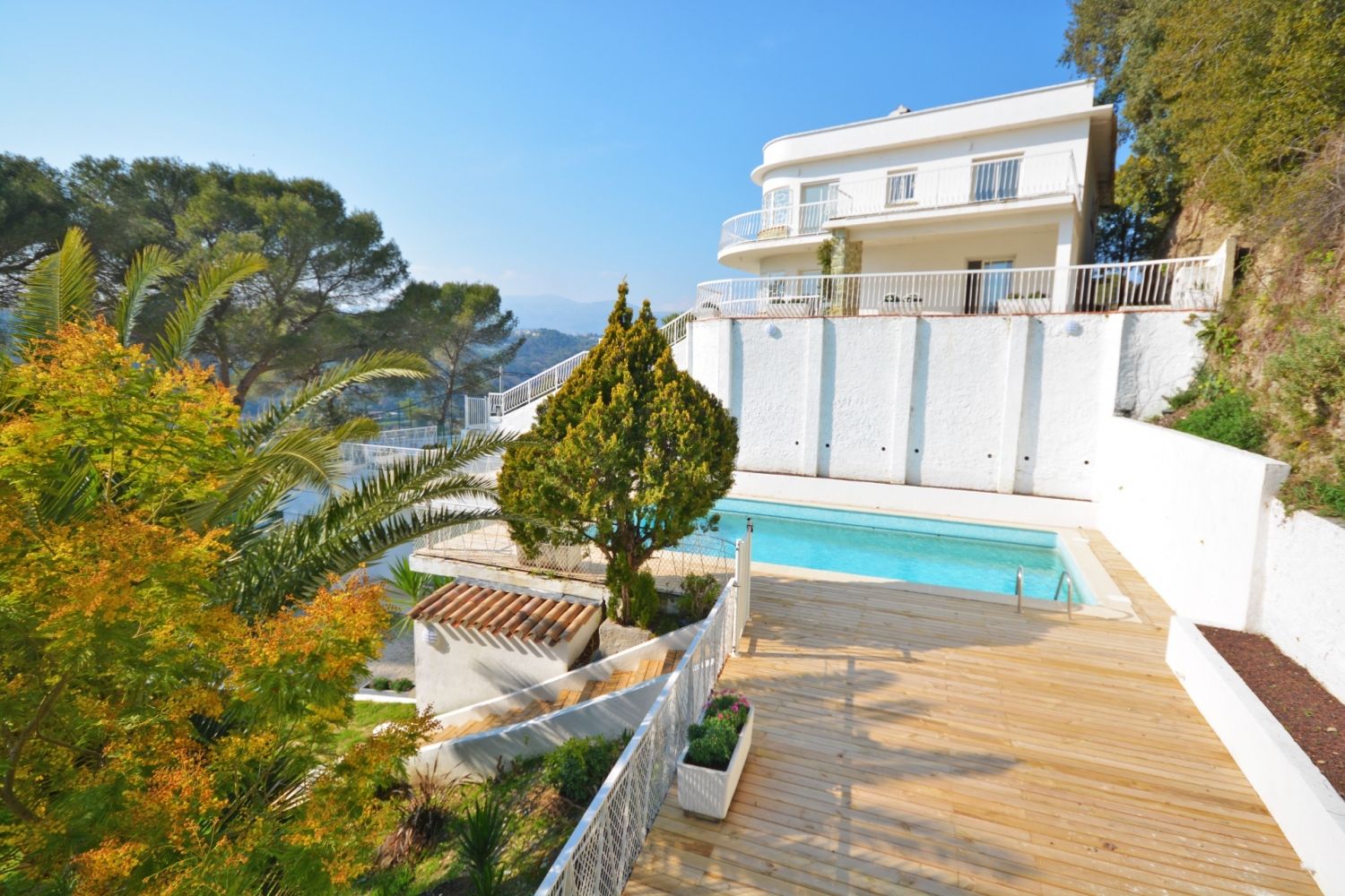 Beautiful villa with private terrace, swimming pool and tennis court