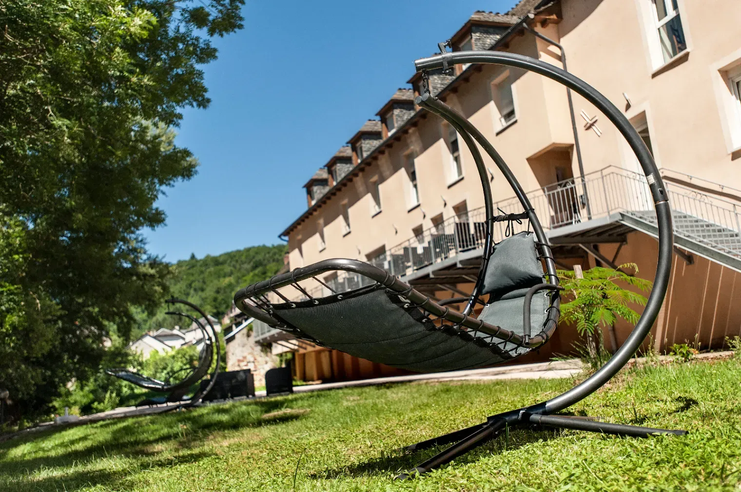 Hôtel familial au bord du Lot — Banassac, Lozère