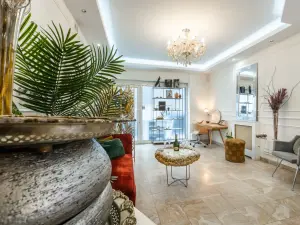 Charming 65m² Venue in Passy, Paris 16th - Ideal for Events & Productions
