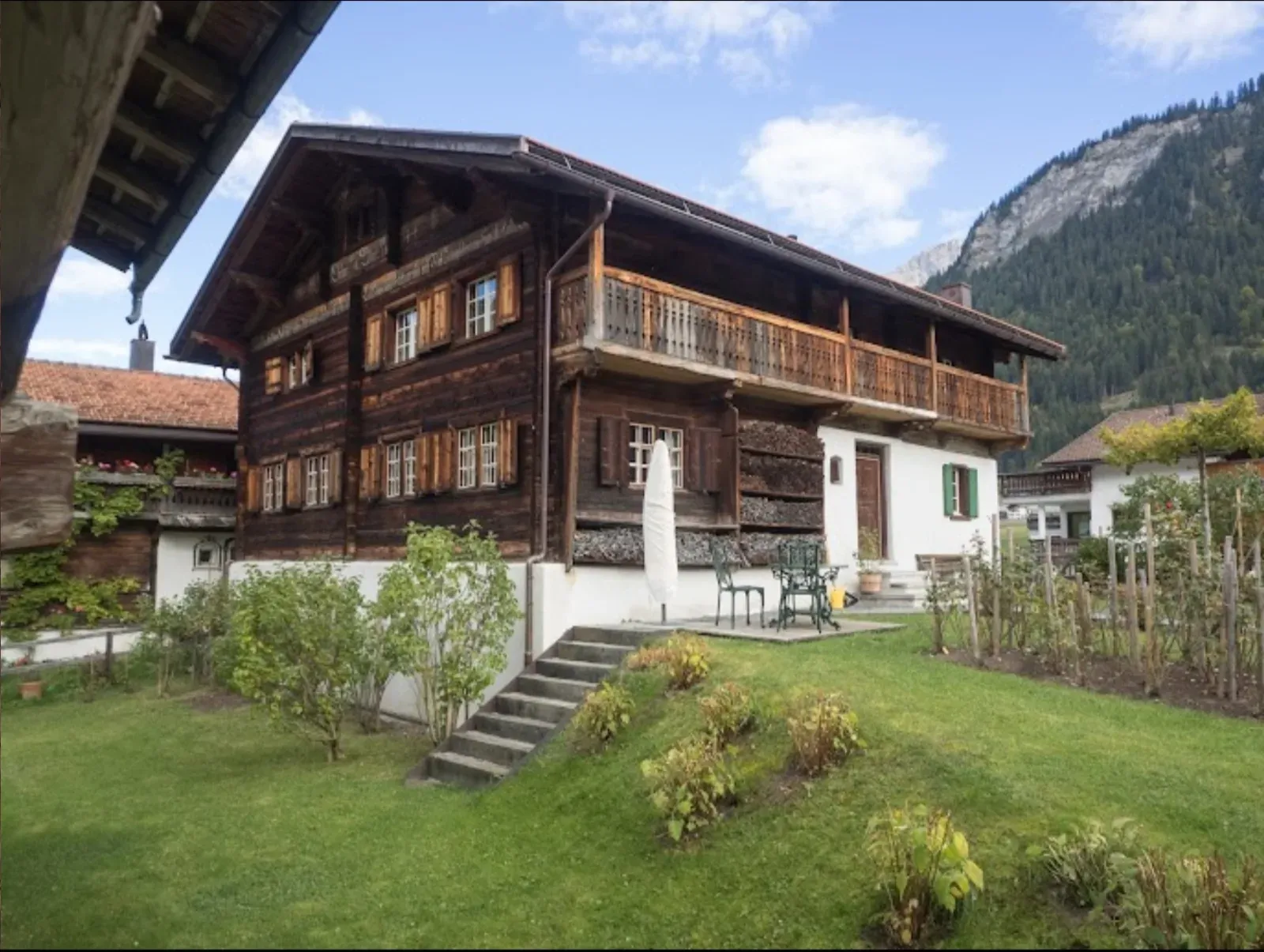 Traditional Swiss Chalet for Events in Klosters-Serneus