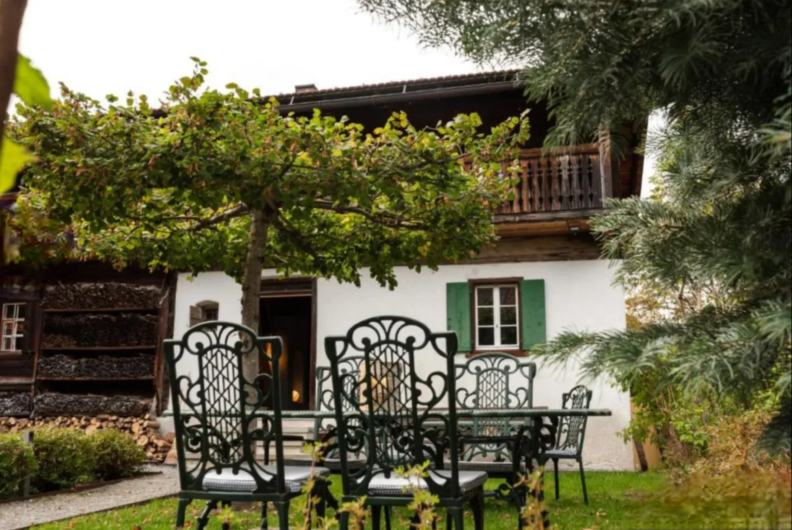 Traditional Swiss Chalet for Events in Klosters-Serneus