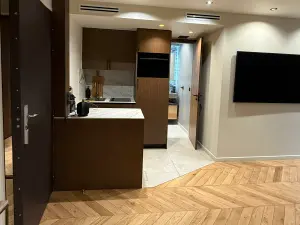 Stylish Flat with Private Terrace near Arc de Triomphe
