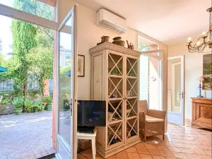 Luxury Villa with Lérins Islands View in Palm Beach, Cannes