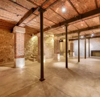 Unique 600 m² Venue Near Gare du Nord: Industrial Chic Meets Haussmann Elegance
