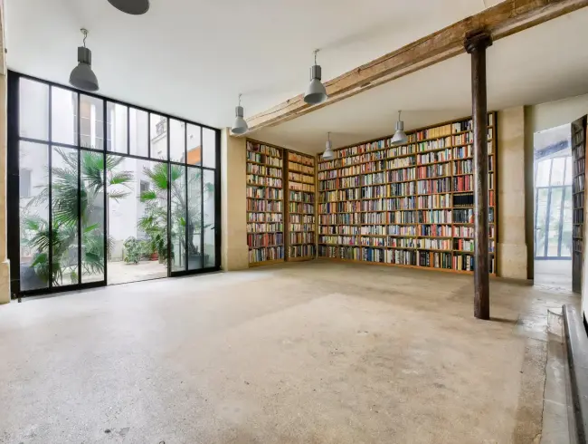 Industrial Event Space in Paris 18th: Former Forge with Rooftop