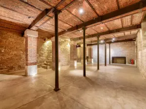 Industrial Event Space in Paris 18th: Former Forge with Rooftop