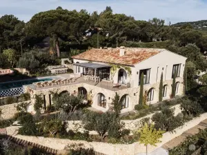 Luxury Villa for Events with Sea View above Gigaro