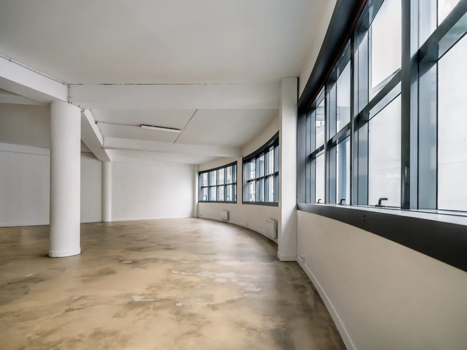 Studio photo & vidéo avec lumière naturelle à Paris 11