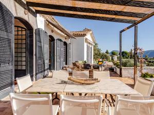 Villa with Sea and Mountain Views in Nice | Native Spaces