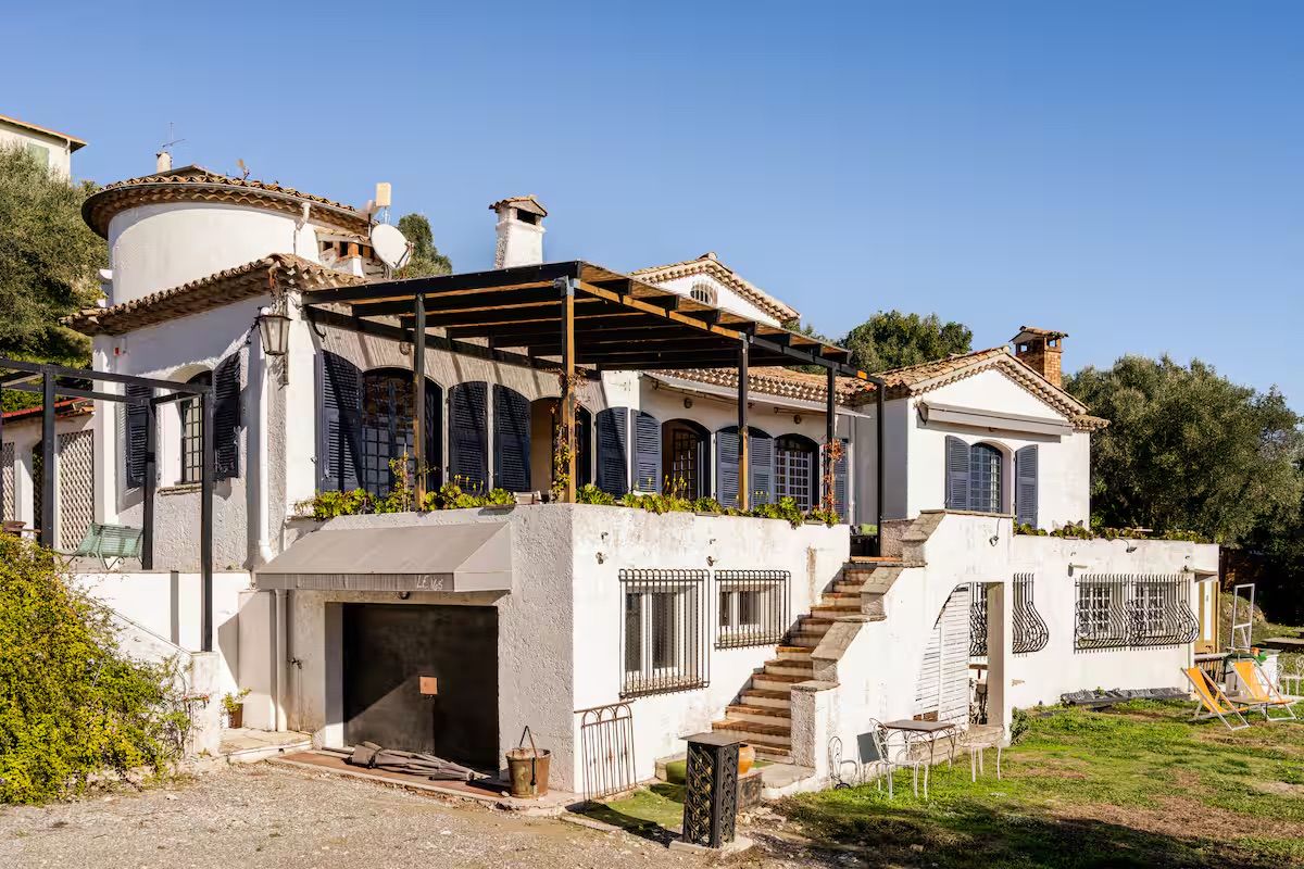 Villa with Sea and Mountain Views in Nice | Native Spaces