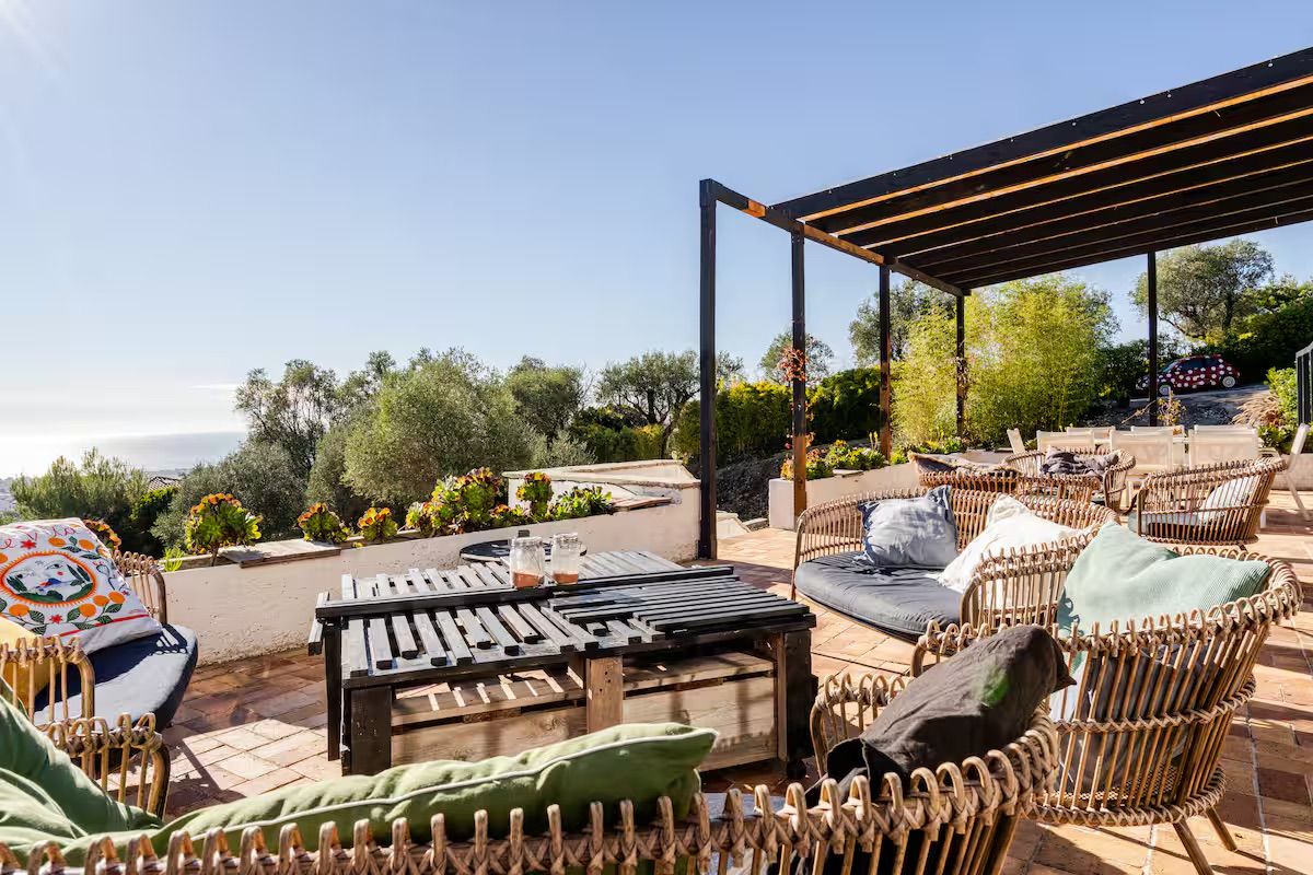 Villa with Sea and Mountain Views in Nice | Native Spaces