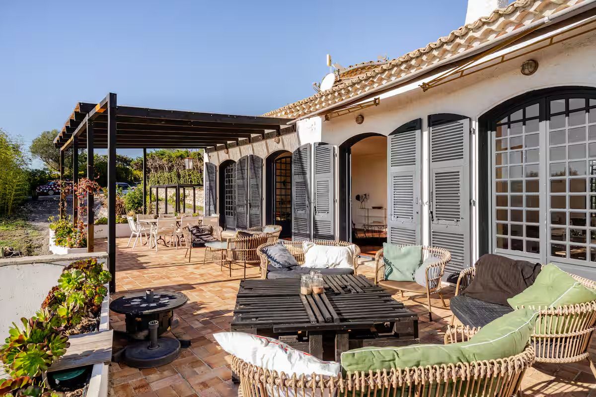 Villa with Sea and Mountain Views in Nice | Native Spaces