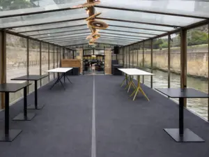 Glass-Roofed Restaurant with Natural Light in Paris