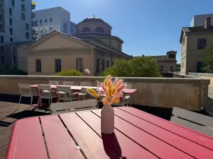 L'Esplanade: Rooftop Terraces and Bright Event Space in Lyon
