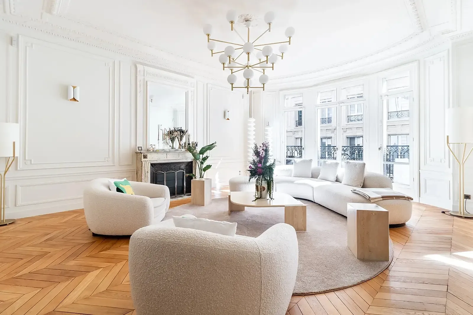 Elegant Haussmann Apartment for Events in Paris 16th