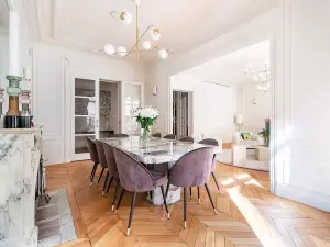 Appartement Haussmannien Élégant pour Événements à Paris 16e