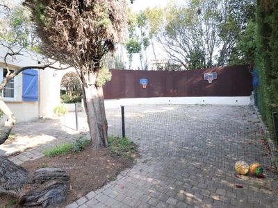 Large villa on the hills of Cannes