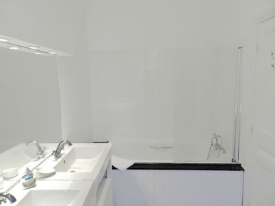 Elegant Central Cannes Villa with Pool for Large Events & Retreats