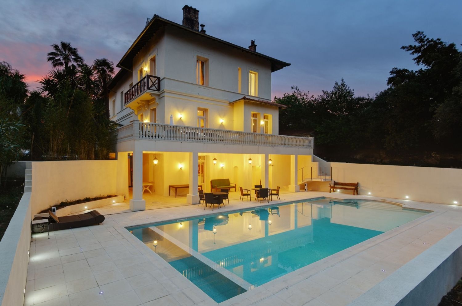 Elegant Central Cannes Villa with Pool for Large Events & Retreats