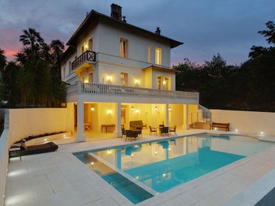 Elegant Central Cannes Villa with Pool for Large Events & Retreats