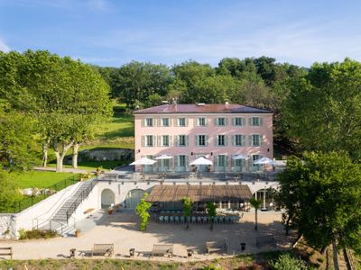 Italian-Style Villa Wedding Venue in La Penne | 9-Hectare Park