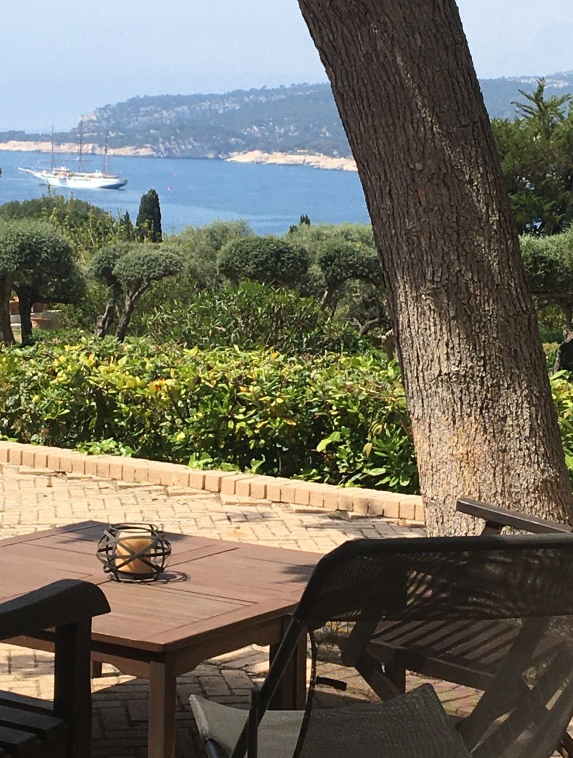 Terrace and garden with exceptional sea view