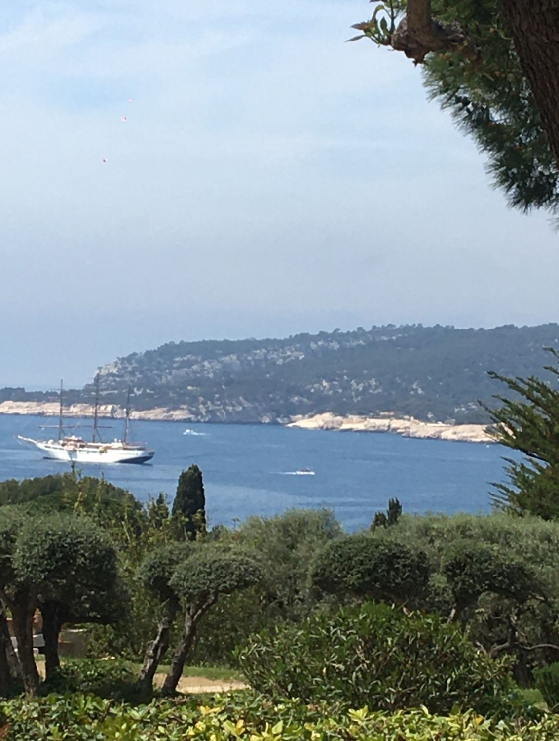 Terrace and garden with exceptional sea view