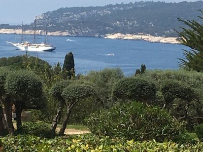 Terrasse et jardin avec vue sur mer exceptionnelle 