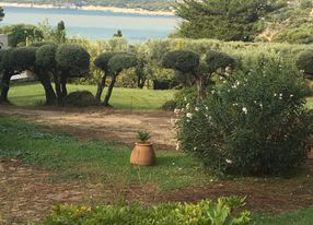 Terrace and garden with exceptional sea view