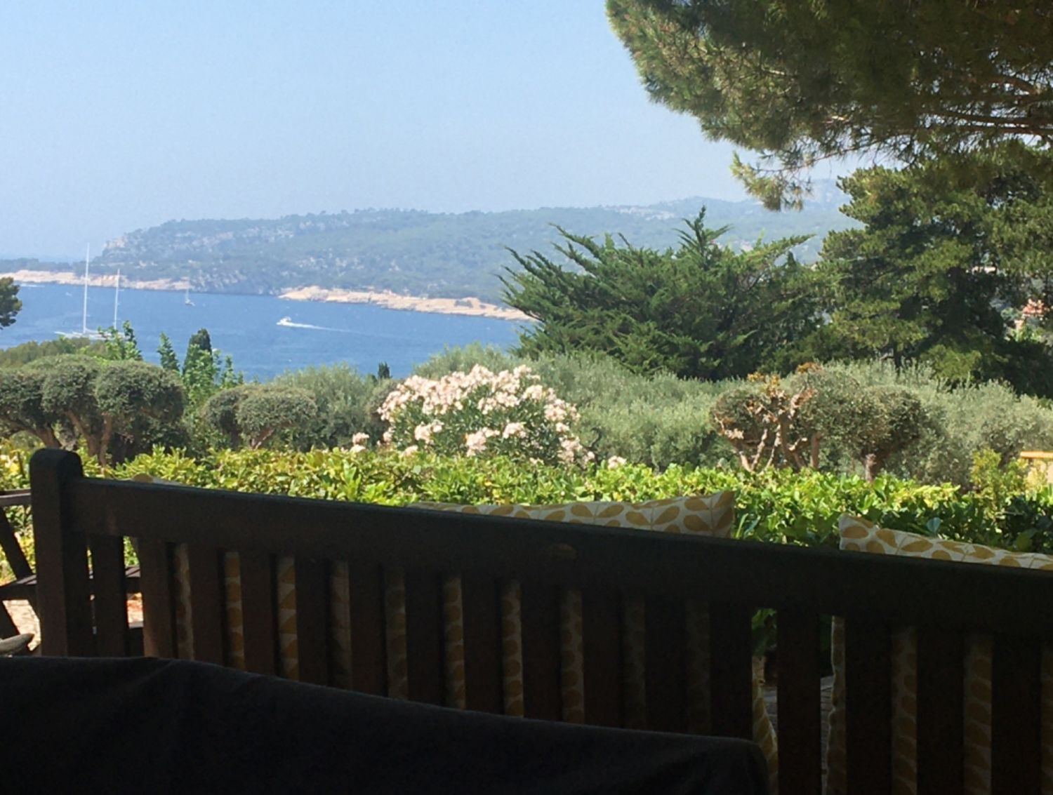Terrace and garden with exceptional sea view