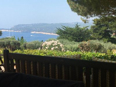 Terrasse et jardin avec vue sur mer exceptionnelle 