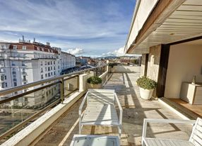 Gray d'Albion Duplex Penthouse with sea view 