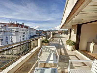 Luxury Duplex Penthouse in Cannes with Sea Views & Terrace