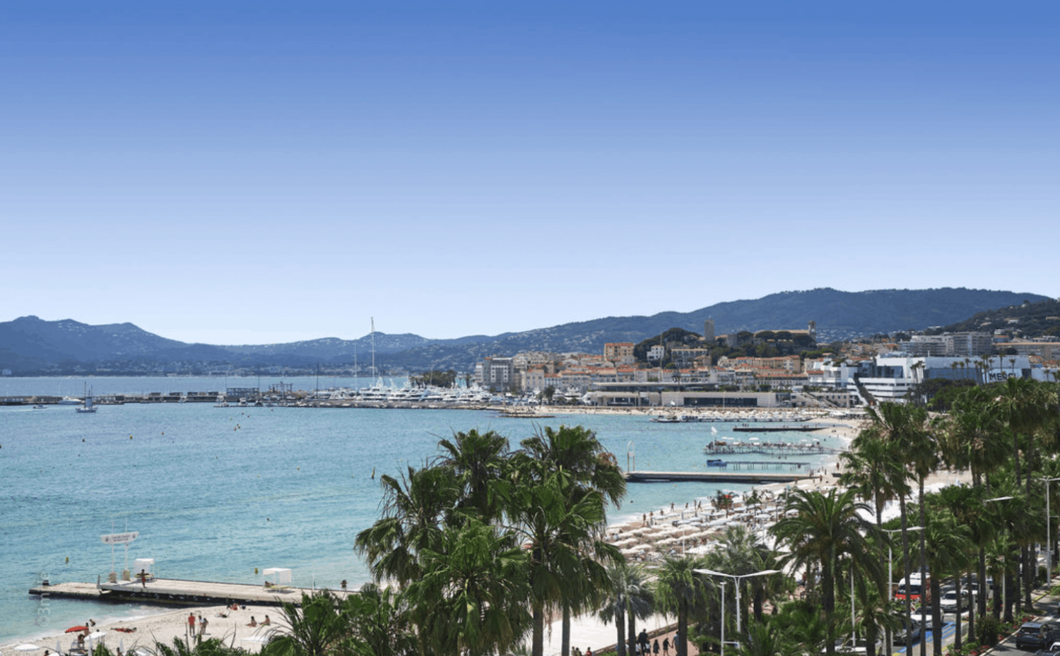 Penthouse duplex de luxe sur la Croisette avec terrasse vue mer pour événements